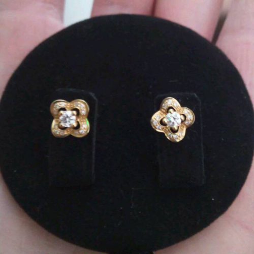 モーブッサン ピアス チャンスオブラブ No 2 K18ygの買取事例 青山表参道店 四つ葉モチーフの可愛いジュエリー 1979年創業 ブランド高価買取ギャラリーレア