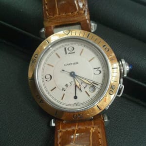 カルティエの腕時計 パシャ K18yg Ss 革 の買取事例 青山表参道店 ブランド品を売るなら高価買取の ギャラリーレア