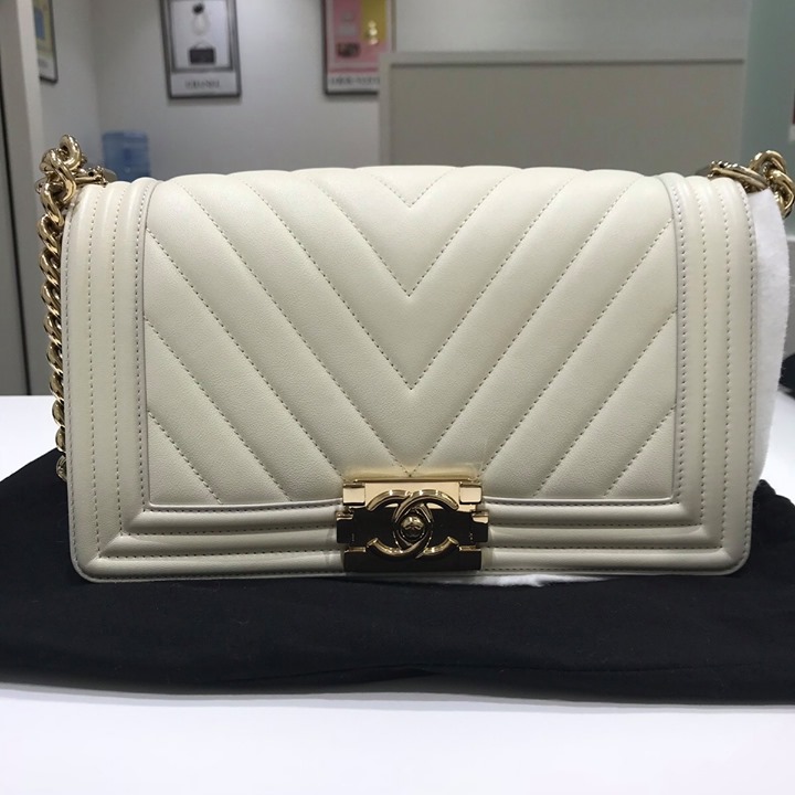 シャネル Chanel の新定番 ボーイシャネルをお買取りしました 1979年創業 ブランド高価買取ギャラリーレア