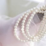 真珠（パール）のアクセサリーを美しく保つ！真珠のお手入れ・保管方法