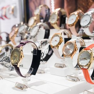 ブランド腕時計を高く売りたい！腕時計の高価買取の条件と注意点