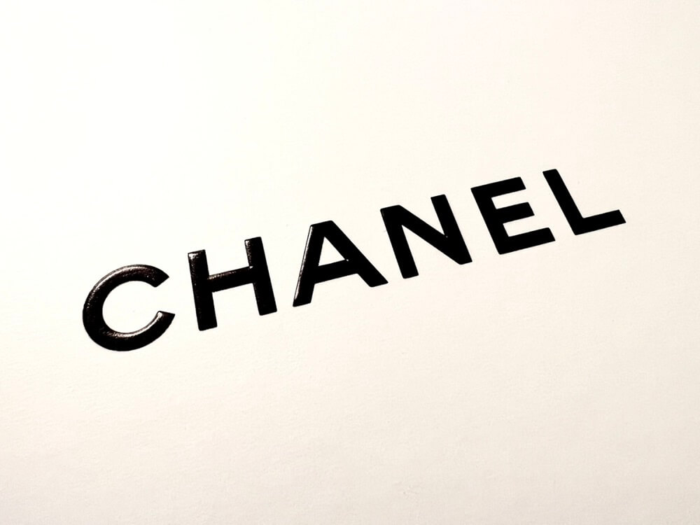 chanel logo white