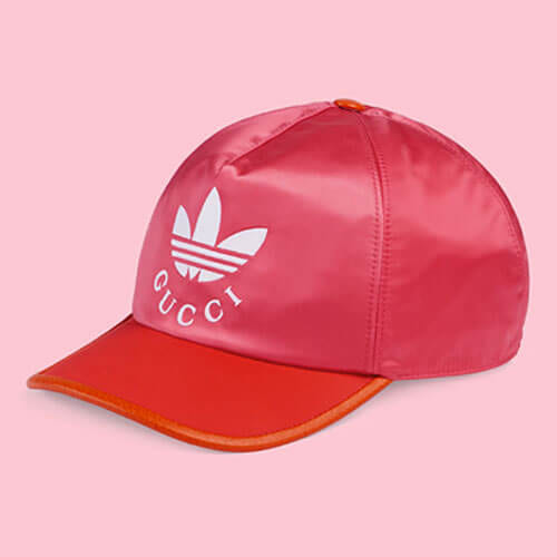 グッチのピンクの帽子