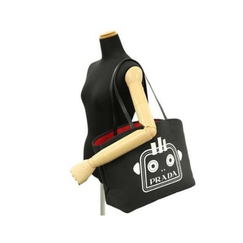 プラダ　ナイロン　ロボット　三角ロゴプレート　トートバッグ　ブラック　黒