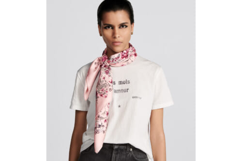 Dior(ディオール)の人気スカーフ&ミッツァ10選をご紹介！