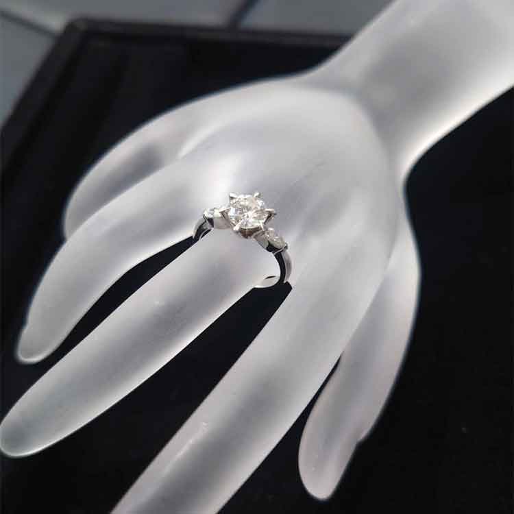ダイヤ 0.916ct リング Pt900 4.4g