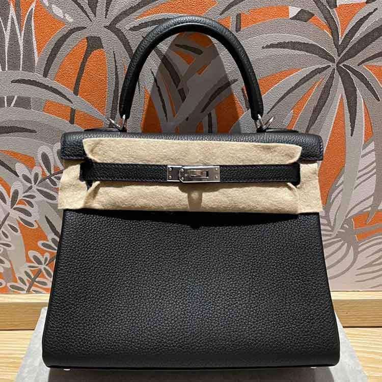エルメス ケリー25 黒 トゴ シルバー金具 W刻印