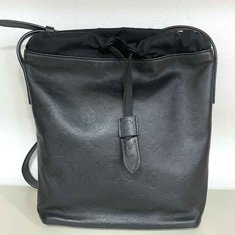 ルイ・ヴィトン モノグラム・シャドウ ナノバッグ ノワール ブラック金具 M43875