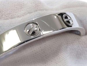 状態が悪いカルティエ(Cartier)のラブリングジュエリーも買い取ります
