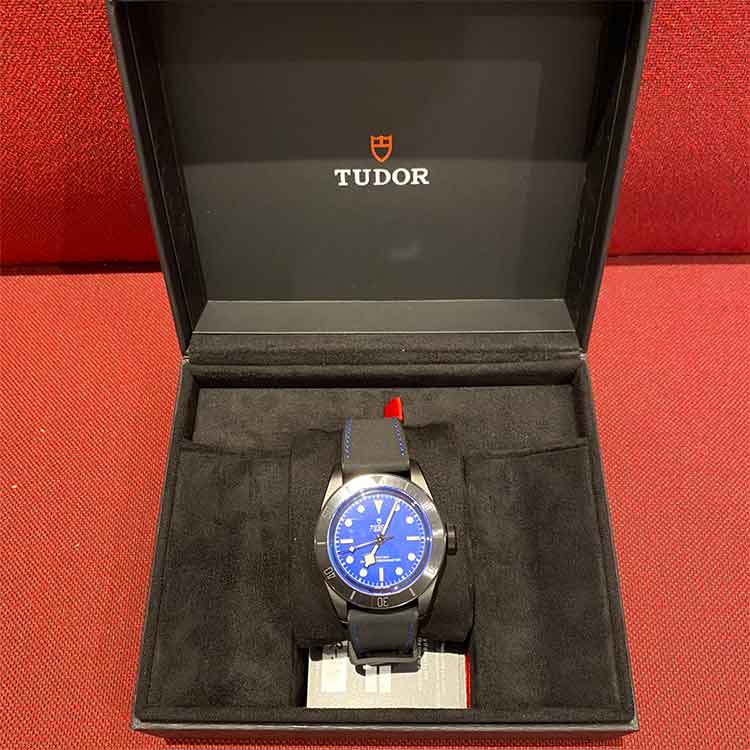 チュードル ブラックベイ セラミック 41mm ブルー CE/レザー/ラバー レザー/ラバーストラップ 79210CNU