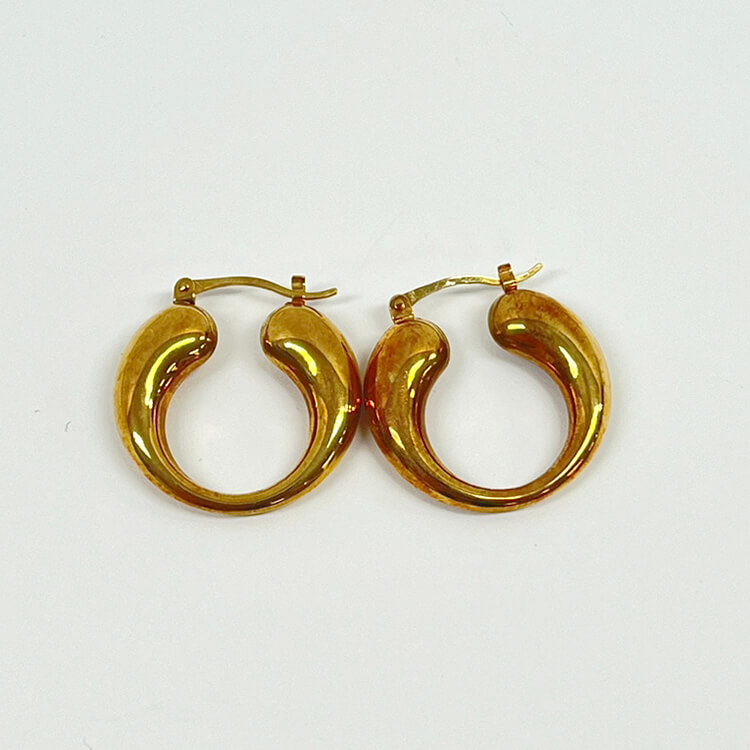 18金 ピアス