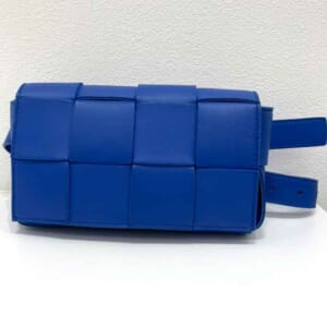 ボッテガ・ヴェネタ カセット マキシイントレチャート ベルトバッグ ブルー