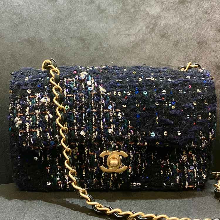 シャネル シングルフラップ チェーンショルダーバッグ ネイビー ツイード/スパンコール アンティークゴールド金具 ランダム
