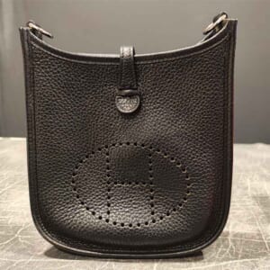 エルメス エブリンTPM 黒 トリヨンクレマンス シルバー金具 D刻印