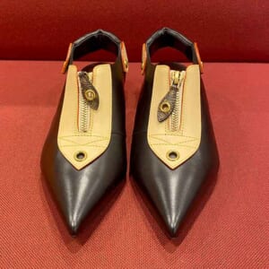 ルイ・ヴィトン アリュール パンプス 36.5 黒 レザー アンティークゴールド金具 1AD300