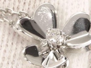 状態が悪いヴァンクリーフ&アーペル(Van Cleef & Arpels)のフリヴォルジュエリーも買い取ります