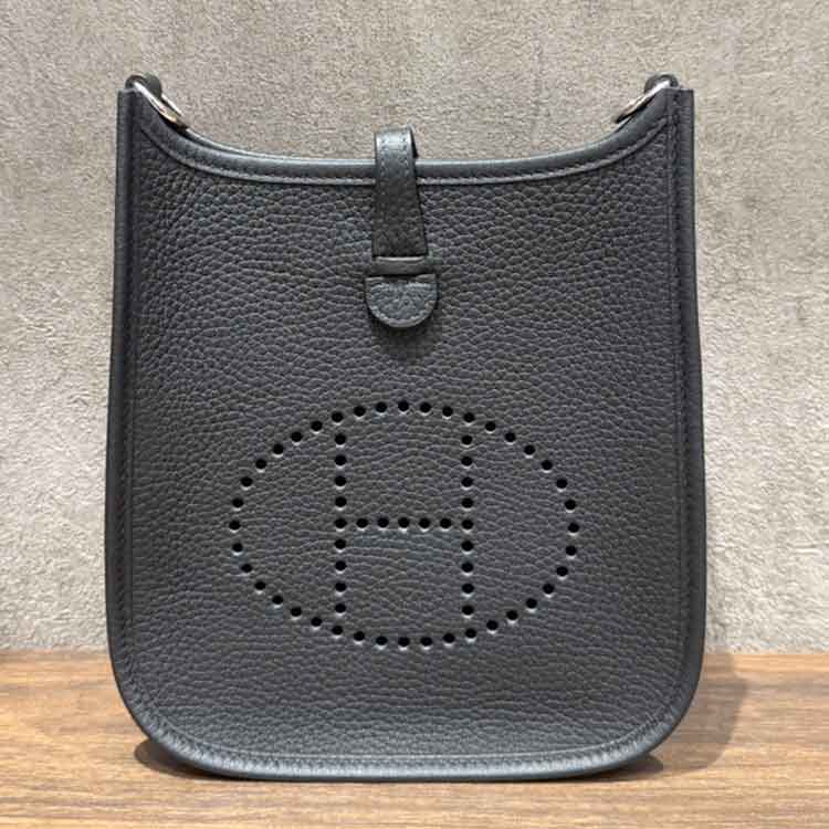 エルメス エブリンTPM アマゾン 黒 トリヨンクレマンス シルバー金具 K刻印