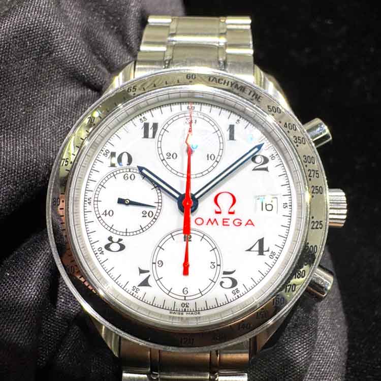 オメガ スピードマスター デイト 39mm ホワイト文字盤 SS 3515.2