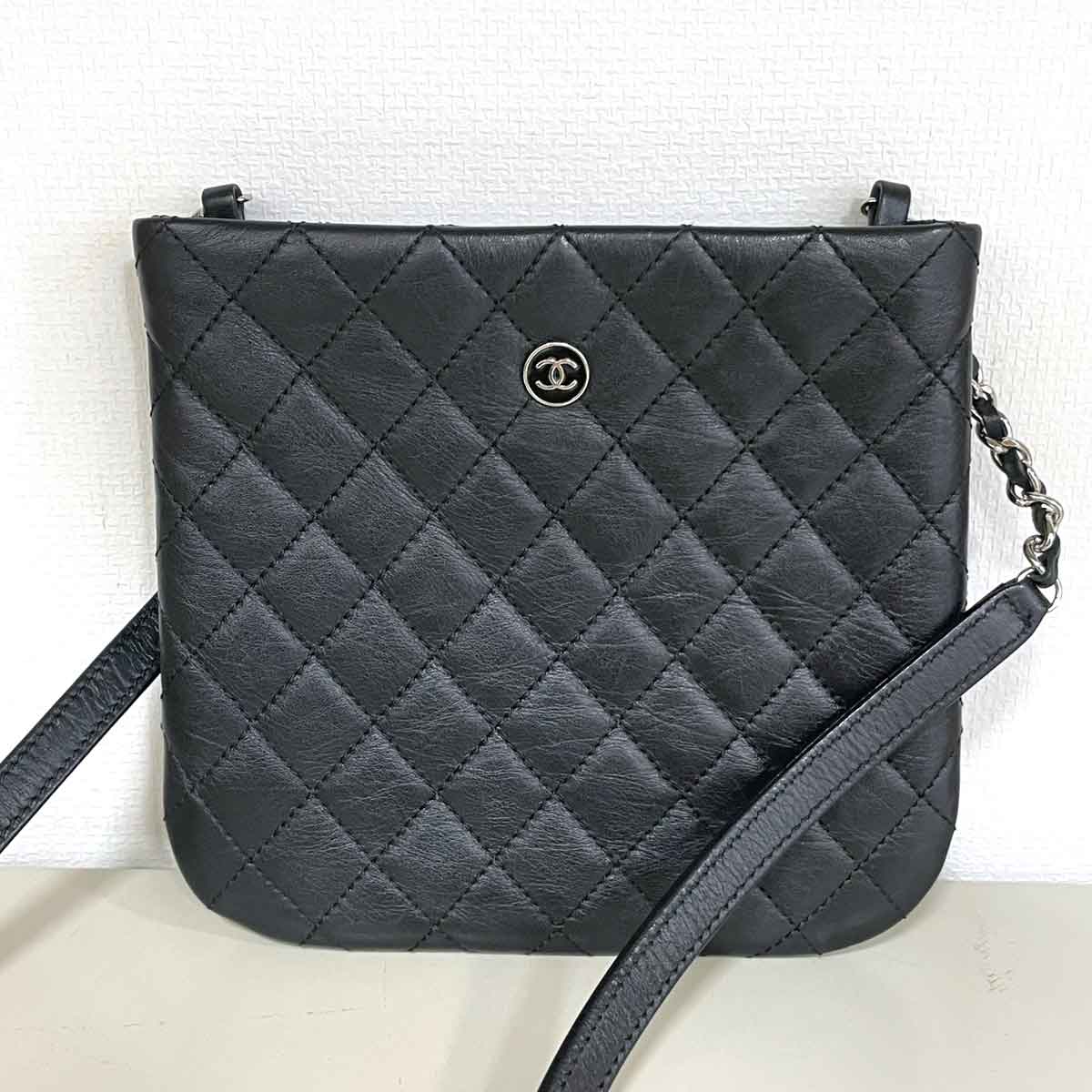 シャネル マトラッセ ユニフォーム ココボタン ミニポシェット チェーンショルダーバッグ 黒 レザー シルバー金具