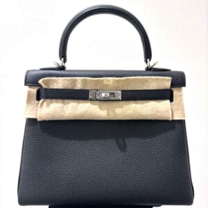 エルメス ケリー25 黒 トゴ シルバー金具 W刻印