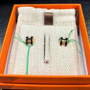 エルメス ポップアッシュ ピアス 黒 メタル/ラッカー ピンクゴールド金具