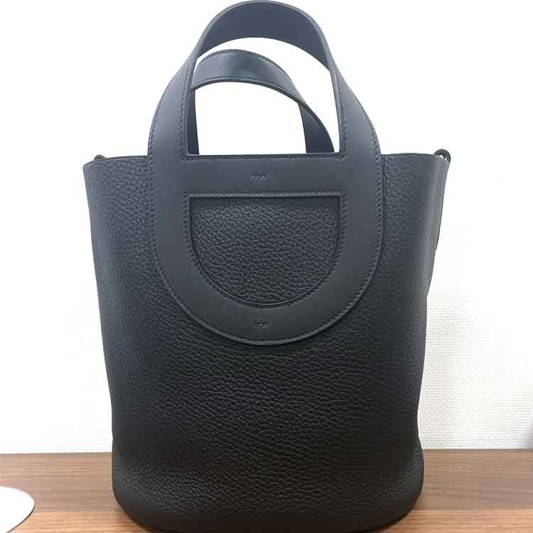 エルメス イン・ザ・ループ23 黒 トリヨンクレマンス シルバー金具 W刻印
