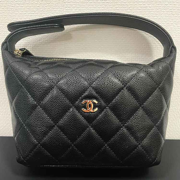 シャネル マトラッセ ホーボーチェーンショルダーバッグ 黒 キャビアスキン シャンパンゴールド金具 AP4386