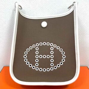 エルメス ネオ エブリンTPM エトゥープ/グリスペール/デュンヌ トワルオフィシェ/スイフト シルバー金具 K刻印