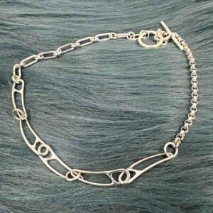 エルメス ポップアッシュ ピアス 黒 メタル/ラッカー ピンクゴールド金具