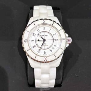 シャネル J12 38mm ホワイト SE H0970
