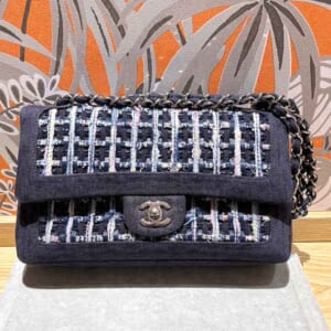 シャネル マトラッセ Wフラップ チェーンショルダーバッグ ネイビー ツイード/デニム シルバー金具 A01112