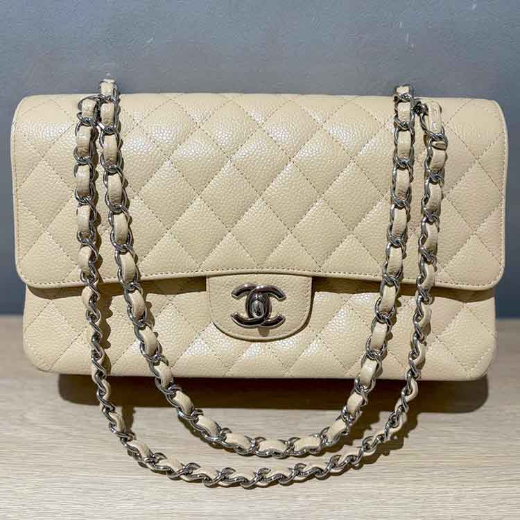 シャネル マトラッセ25 Wフラップ チェーンショルダーバッグ ベージュ キャビアスキン シルバー金具 16番