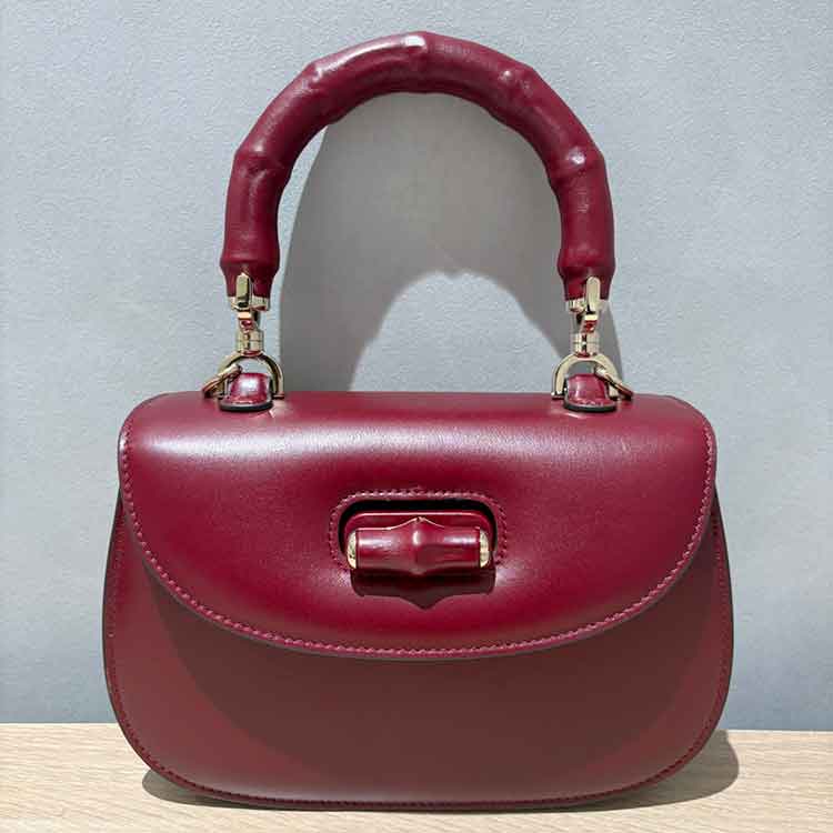 グッチ トップハンドルバッグ バンブー 1947 スモール ロッソアンコーラレッド レザー シャンパンゴールド金具 827815