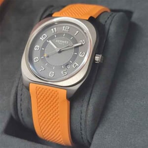 エルメス H08 39mm グレー文字盤 Ti/ラバー SP1.741a