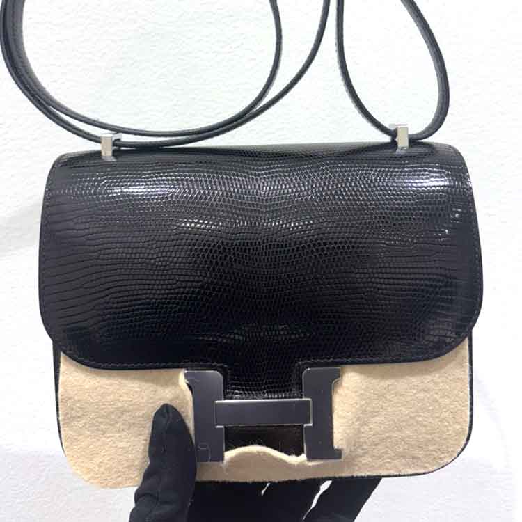 エルメス コンスタンスミニ 黒 リザードシャイン シルバー金具 W刻印