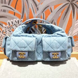 シャネル マトラッセ ショルダーバッグ ライトブルー デニム ゴールド金具 AS5339 ランダムプレート