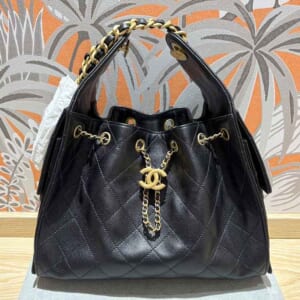 シャネル シャネル25 チェーンショルダーバッグ 黒 キャビアスキン ゴールド金具 AS5293