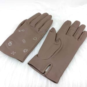 エルメス ラッキーチャーム グローブ エトゥープ