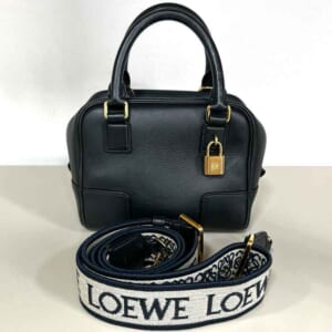 ロエベ アマソナ16 スクエア 黒 レザー ゴールド金具 A039N21X01