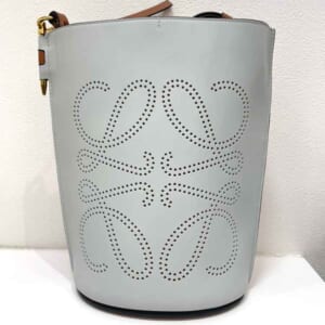 ロエベ アナグラム ゲート バケットバッグ ライトブルー/ブラウン レザー 309.22BZ57