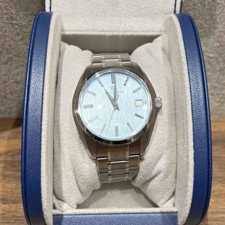 セイコー グランドセイコー ヘリテージコレクション 氷瀑 40mm アイスブルー TI SBGH349