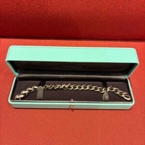 ティファニー ジェメア 22mm ピンクサファイアベゼル ホワイト文字盤 SS/サテンストラップ Z6401.10.10I29A48I