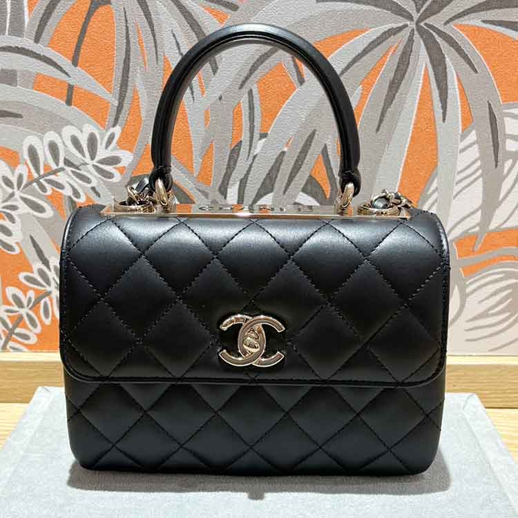 シャネル トップハンドル ミニ フラップバッグ 黒 ラムスキン シャンパンゴールド金具