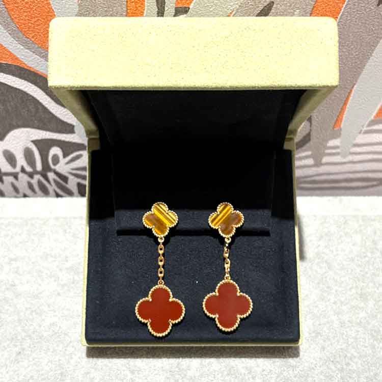 ヴァン クリーフ&アーペル マジック アルハンブラ イヤリング 2モチーフ K18イエローゴールド カーネリアン/タイガーアイ