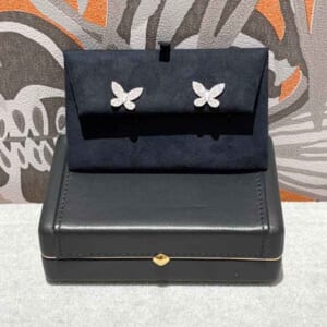 グラフ バタフライ スモール スタッド ピアス パヴェ ダイヤモンド 1.10ct K18ホワイトゴールド