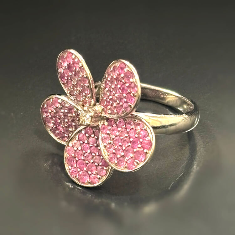 ピンクサファイア リング