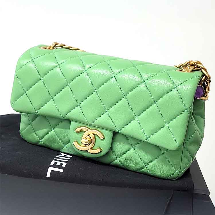 シャネル マトラッセ20 ミニ シングルショルダーバッグ グリーン ラムスキン アンティークゴールド金具 31番