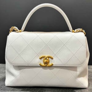 シャネル マトラッセ 2wayハンドバッグ 白 カーフレザー アンティークゴールド金具 ランダムプレート