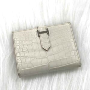 エルメス ベアンコンパクト