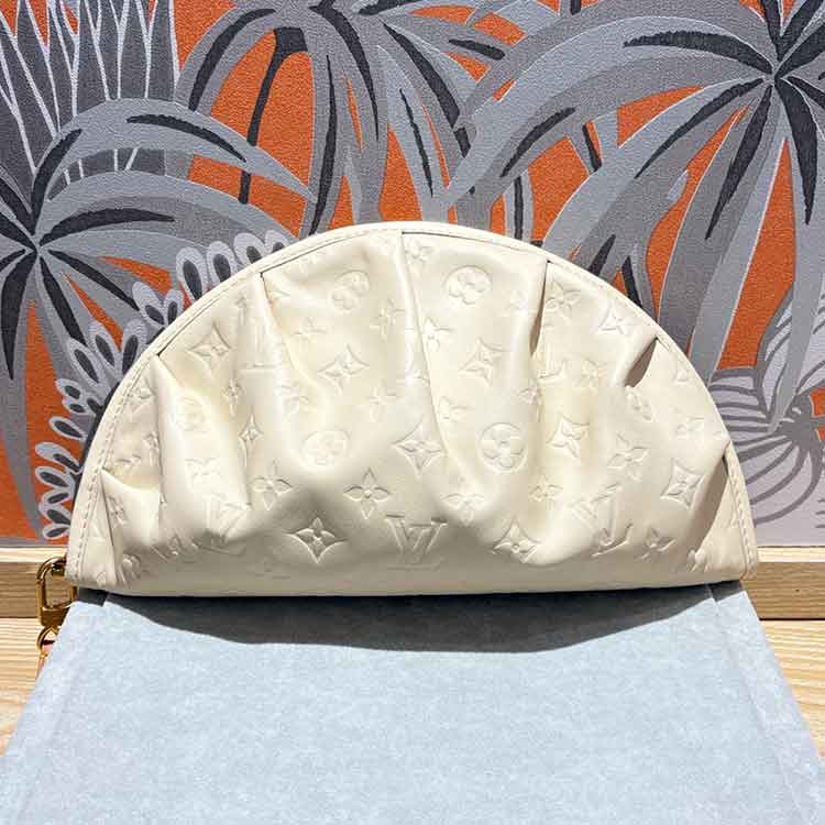 ルイ・ヴィトン モノグラム・ベージュ ギョーザ・ポーチ カウハイドレザー ゴールド金具